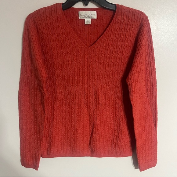 Casual Corner 100% Extra Fine Merino Wool Orange Cable Knit Sweater Size Small - Picture 1 of 10